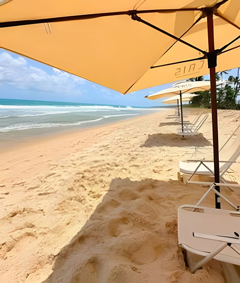 Beira-mar com restaurante, academia e recreação