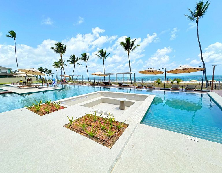 Apê 2 quartos beira-mar c/ restaurante e recreação