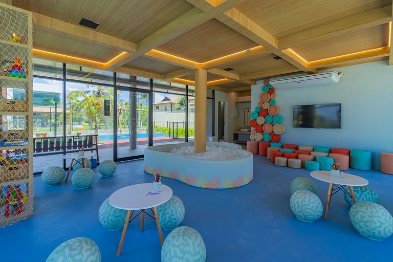 Apê 2 quartos beira-mar c/ restaurante e recreação