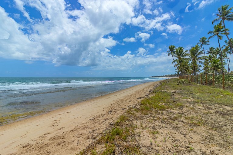 Apê 2 quartos beira-mar c/ restaurante e recreação