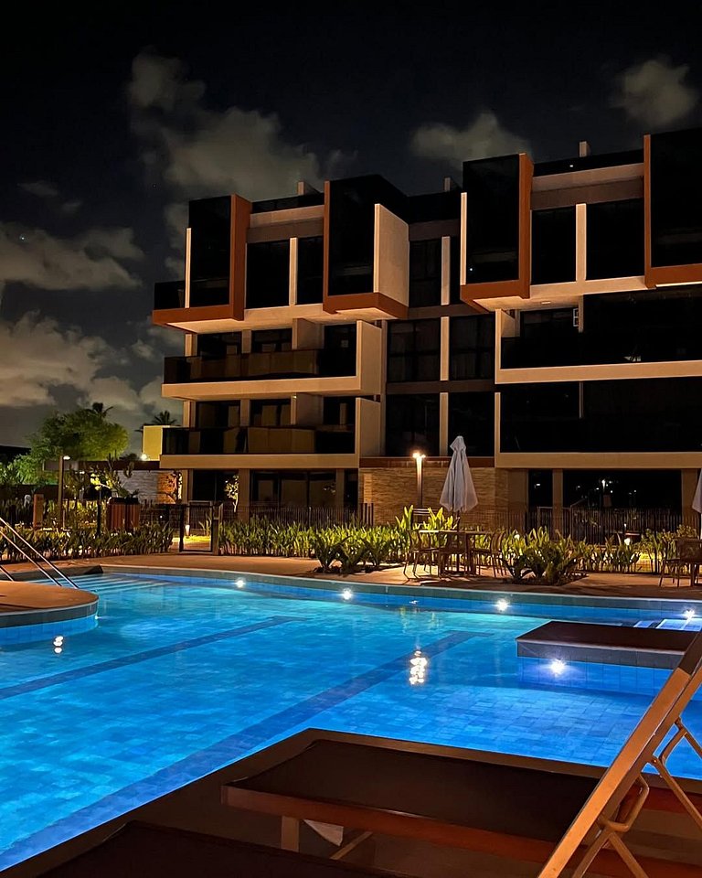 Apê 2 quartos beira-mar c/ restaurante e recreação