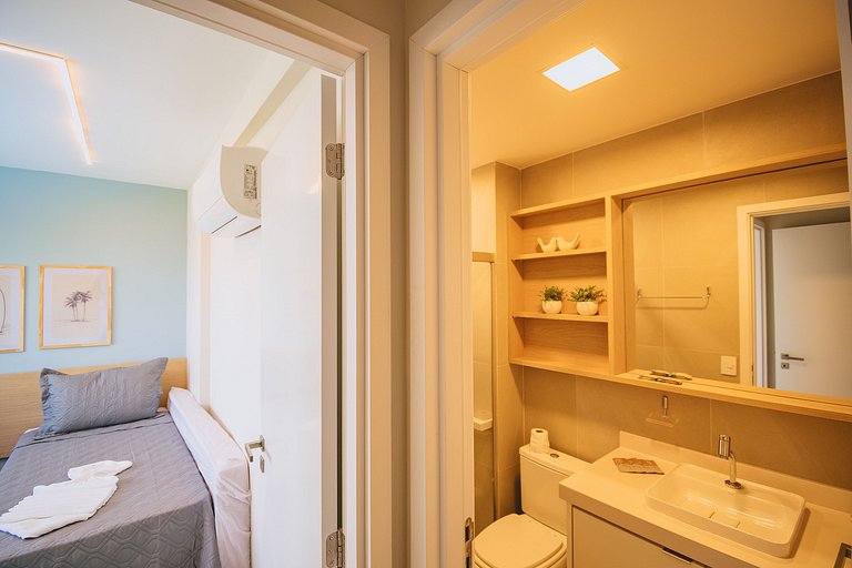 Apê 2 quartos beira-mar c/ restaurante e recreação