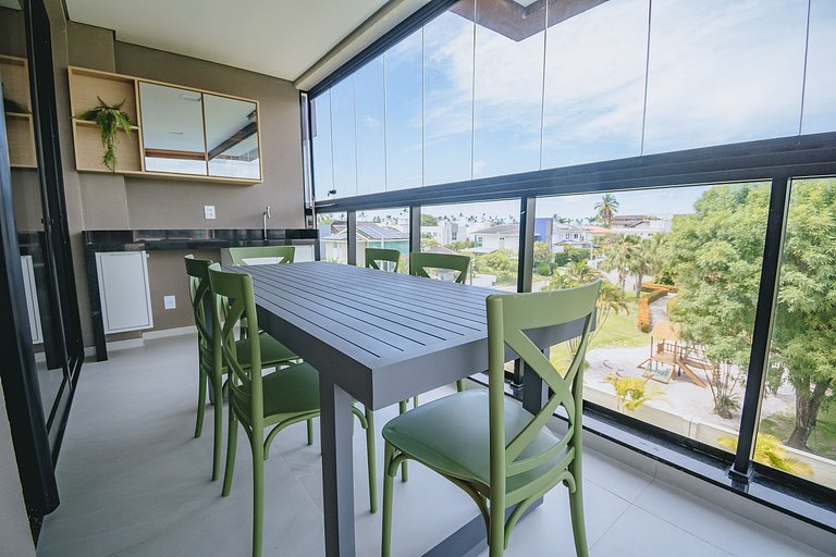 Apê 2 quartos beira-mar c/ restaurante e recreação