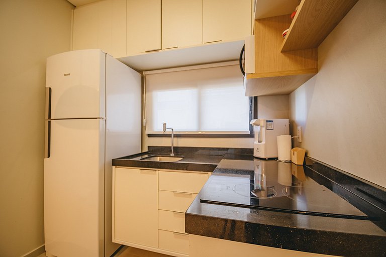 Apê 2 quartos beira-mar c/ restaurante e recreação