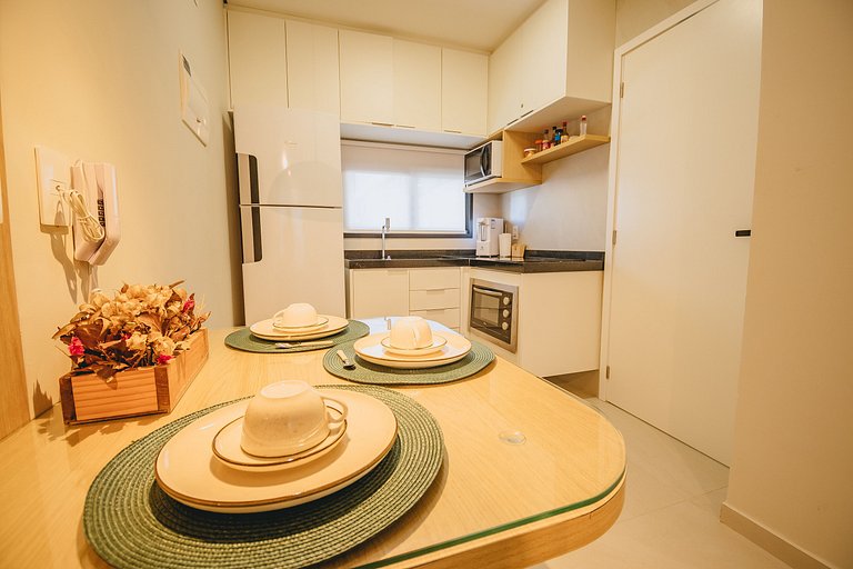 Apê 2 quartos beira-mar c/ restaurante e recreação