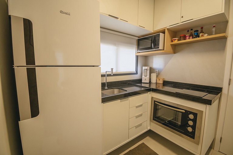 Apê 2 quartos beira-mar c/ restaurante e recreação