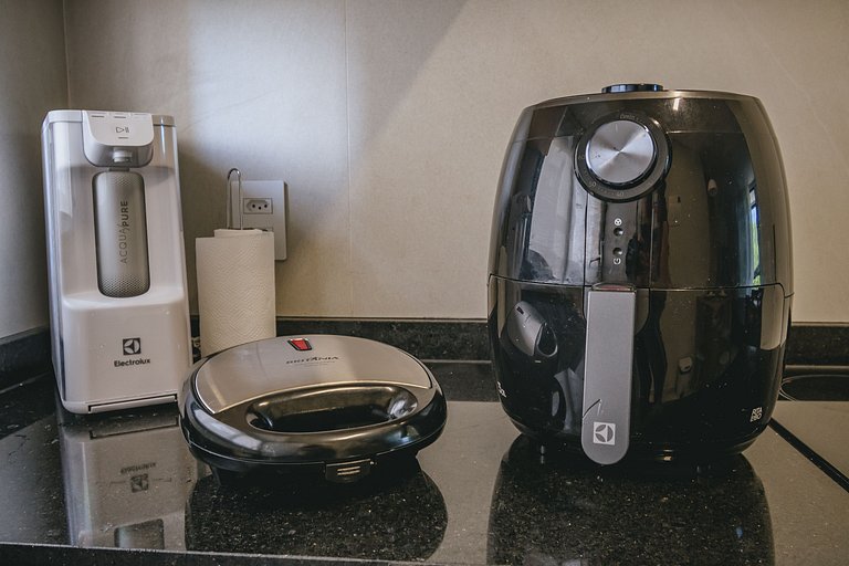 Apê 2 quartos beira-mar c/ restaurante e recreação