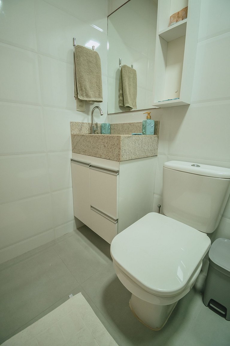 Apê aconchegante a 50m do mar