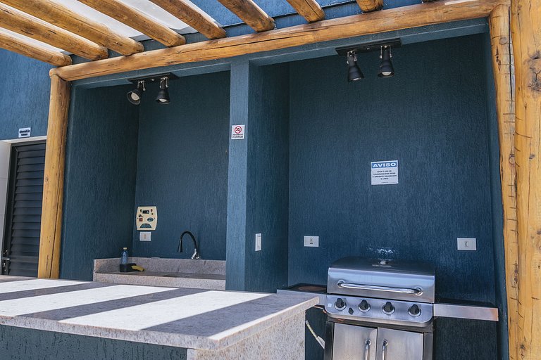 Apê aconchegante a 50m do mar