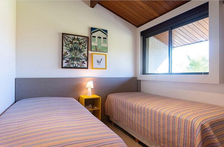 Bangalô exclusivo com serviço e piscina privada