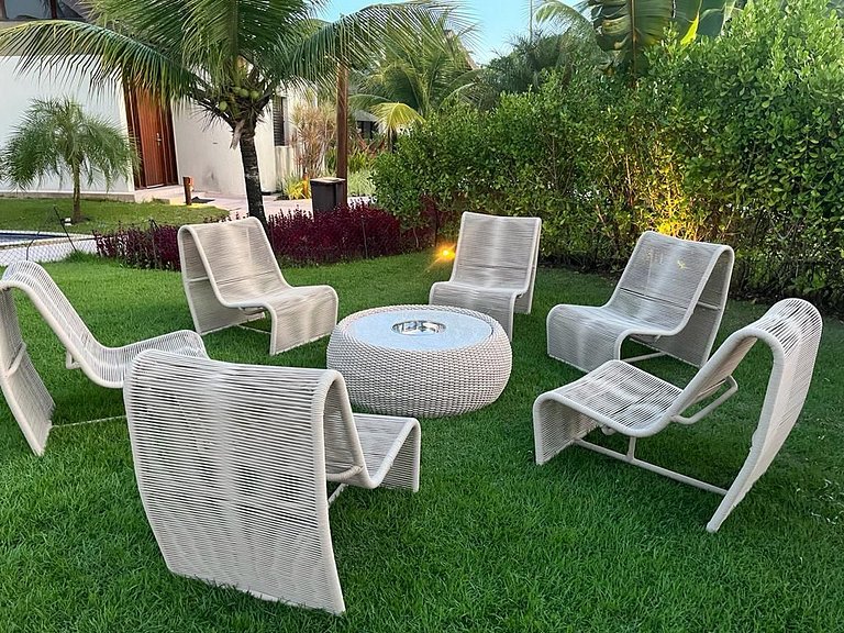 Bangalô exclusivo com serviço e piscina privada