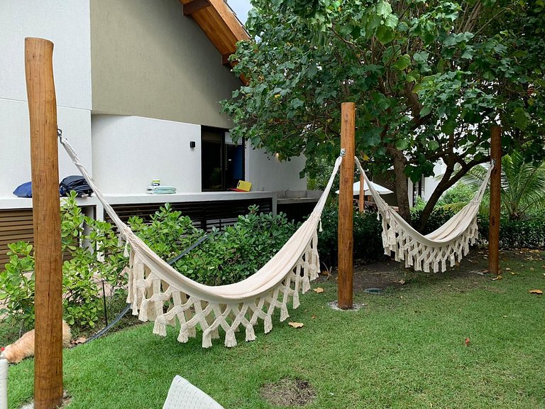 Bangalô exclusivo com serviço e piscina privada