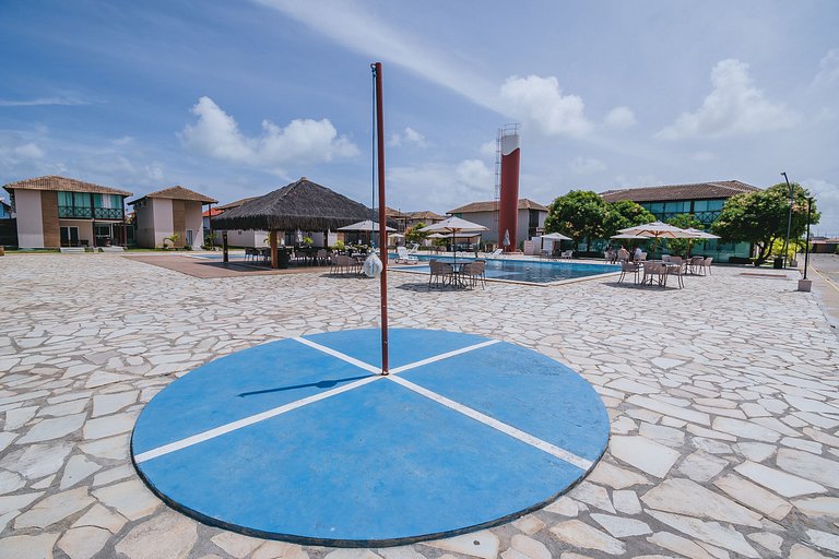 Casa c/ piscina privativa frente a parque aquático