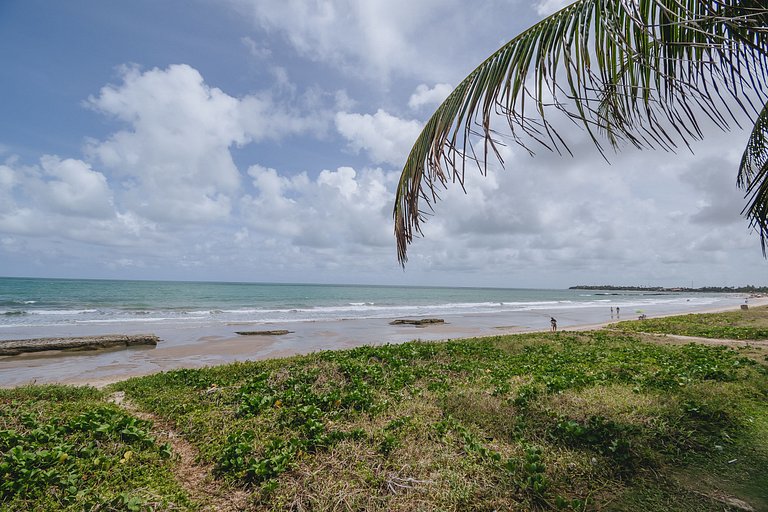 Casa c/ piscina privativa frente a parque aquático