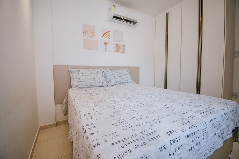 Casa c/ piscina privativa frente a parque aquático