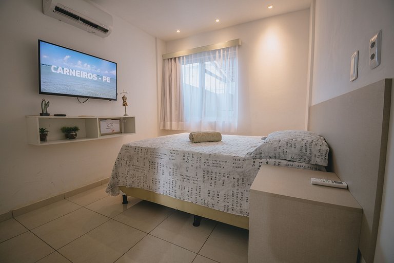 Casa c/ piscina privativa frente a parque aquático