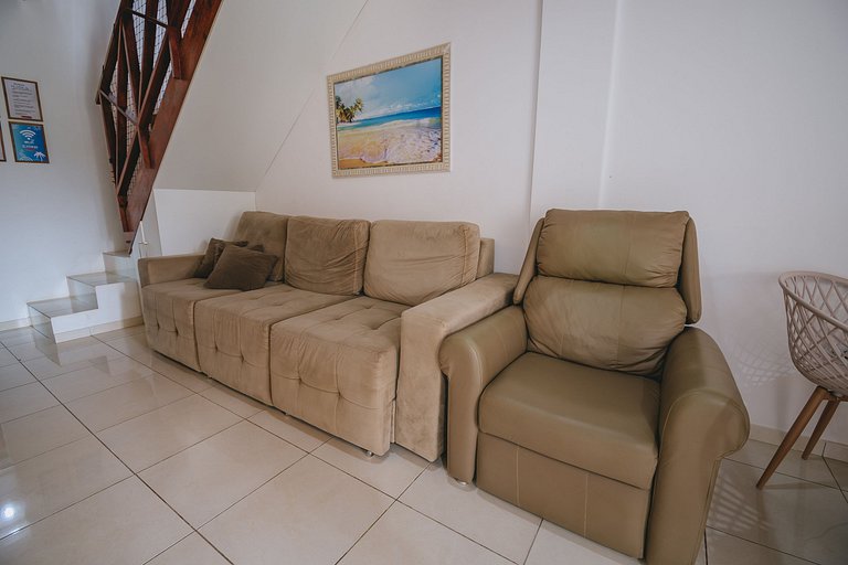 Casa c/ piscina privativa frente a parque aquático