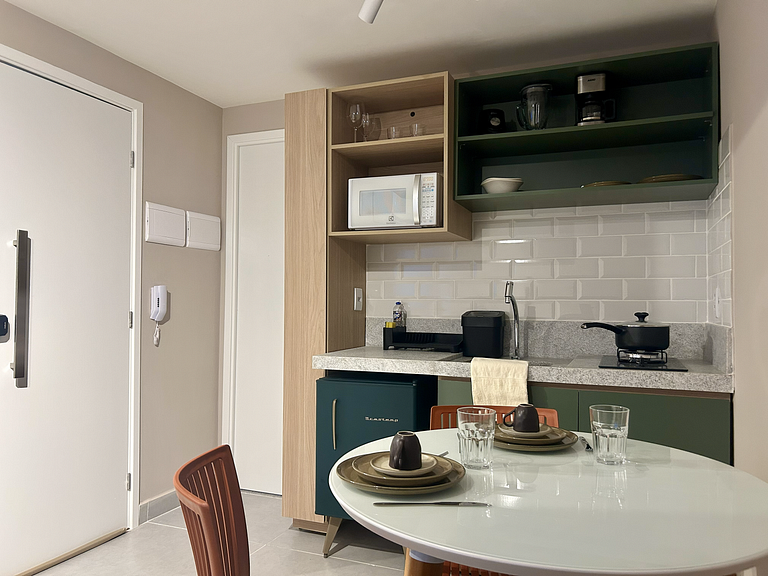 Estúdio com vista mar e piscina no rooftop