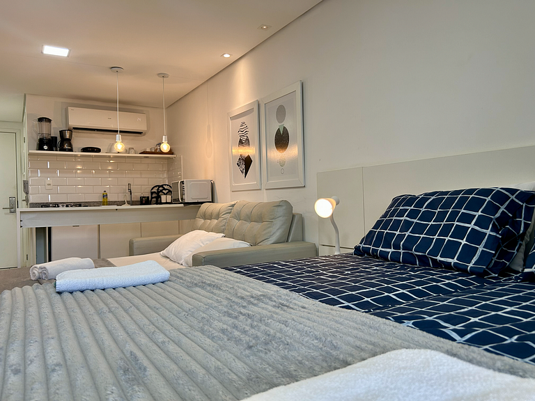 Studio aconchegante c/ vista piscina