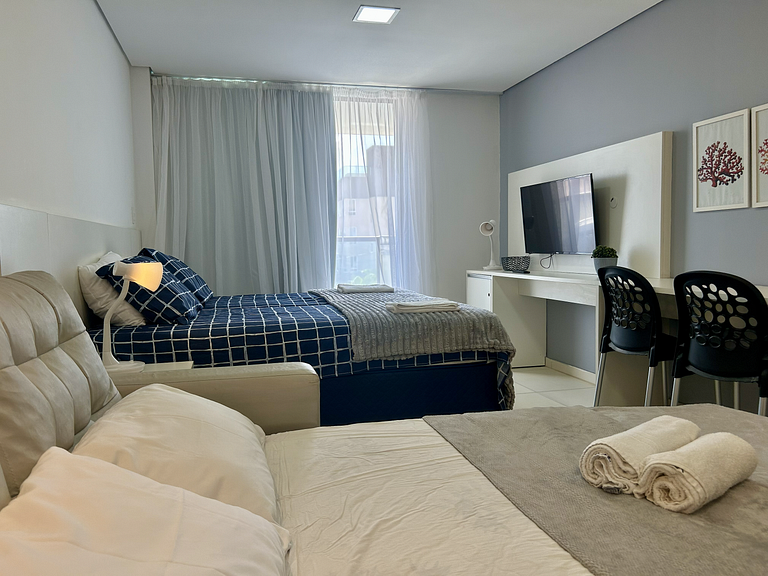 Studio aconchegante c/ vista piscina