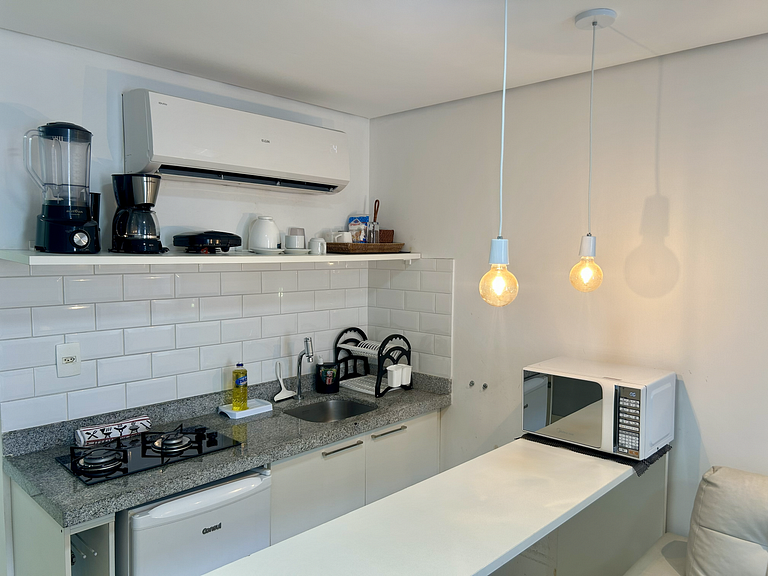 Studio aconchegante c/ vista piscina