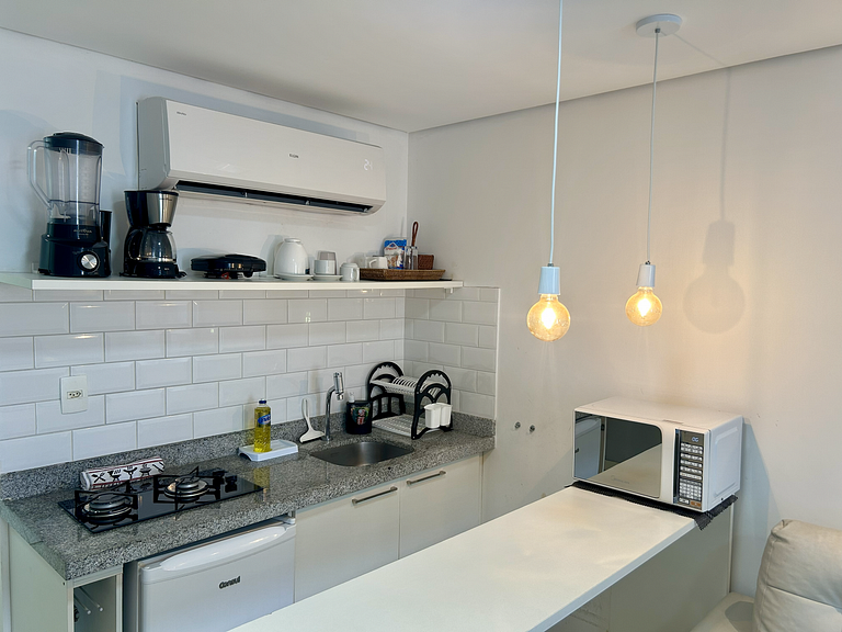 Studio aconchegante c/ vista piscina