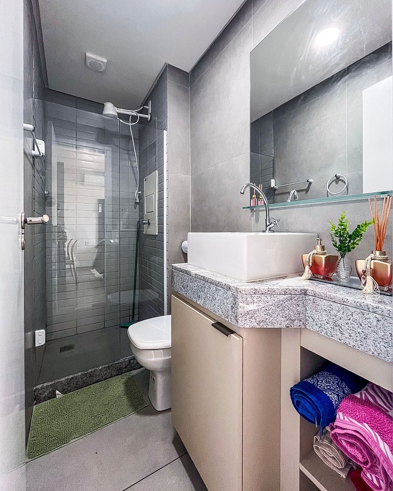 Apê a 100m das piscinas naturais de Porto