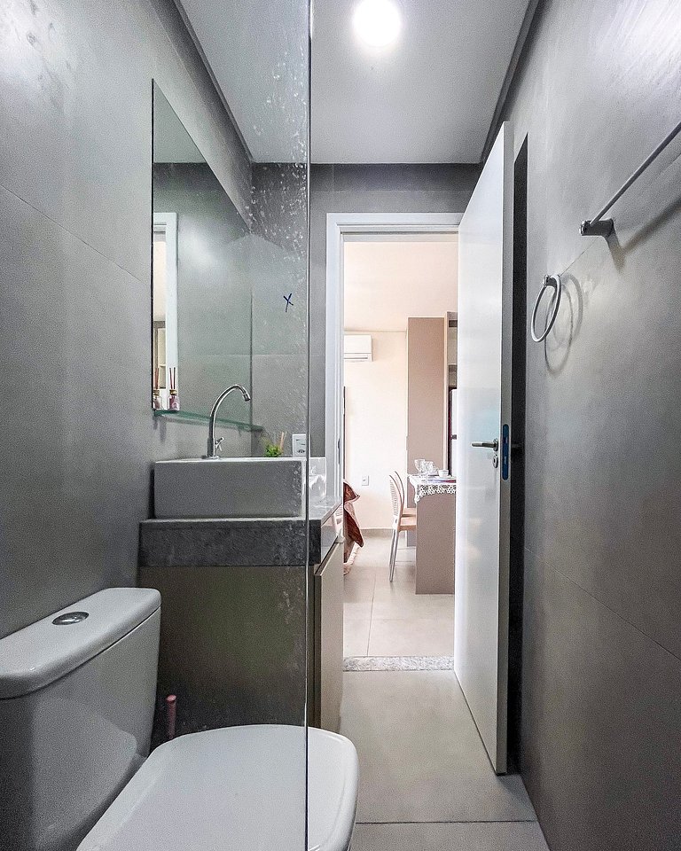 Apê a 100m das piscinas naturais de Porto