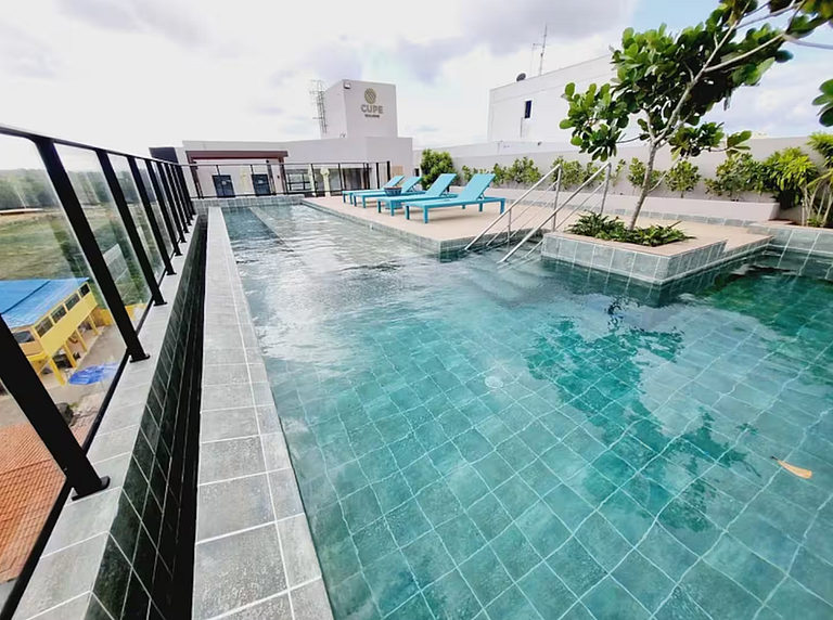 Studio com jacuzzi privativa na Praia do Cupe