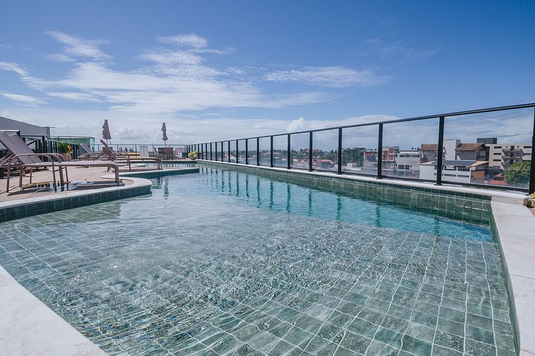 Estúdio moderno c/ piscina no rooftop no centro