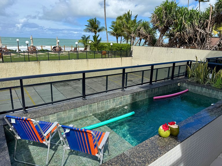 Flat beira-mar com piscina em Porto de Galinhas