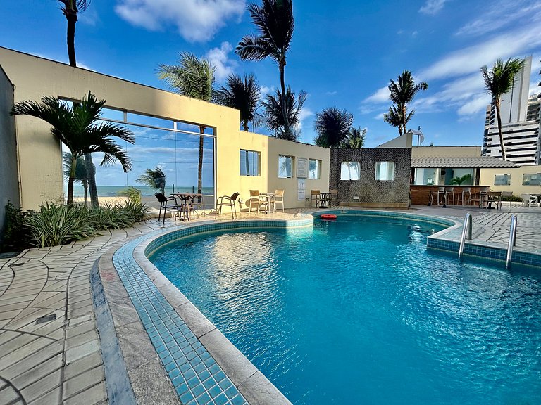 Studio beira-mar com piscina na praia de Piedade